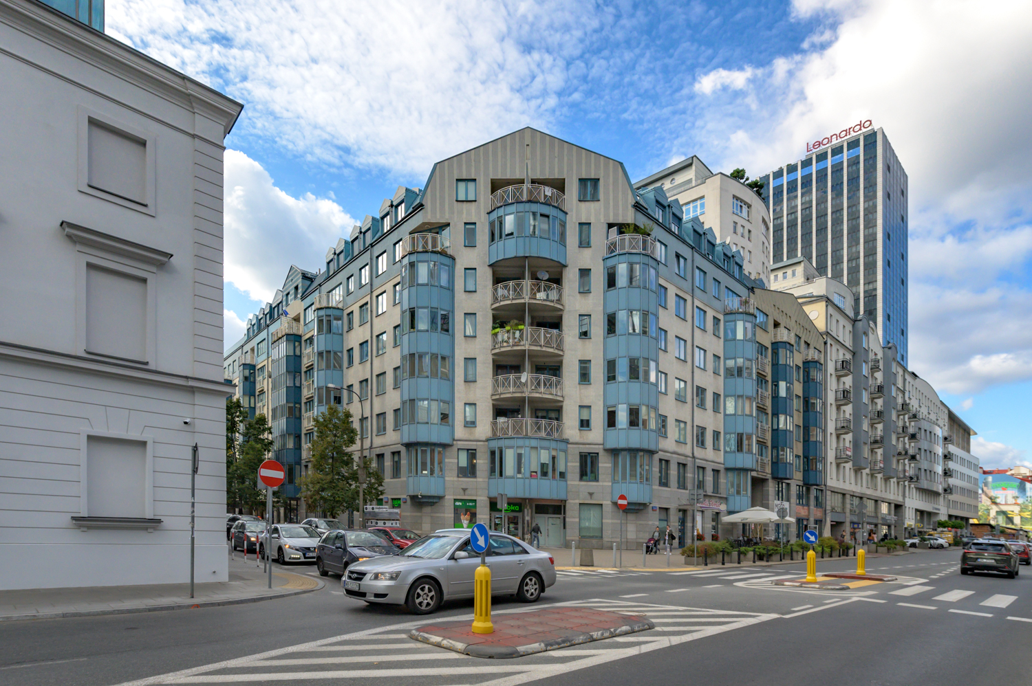 Zdjęcie architektury budynku Budynek mieszkalno-usługowy